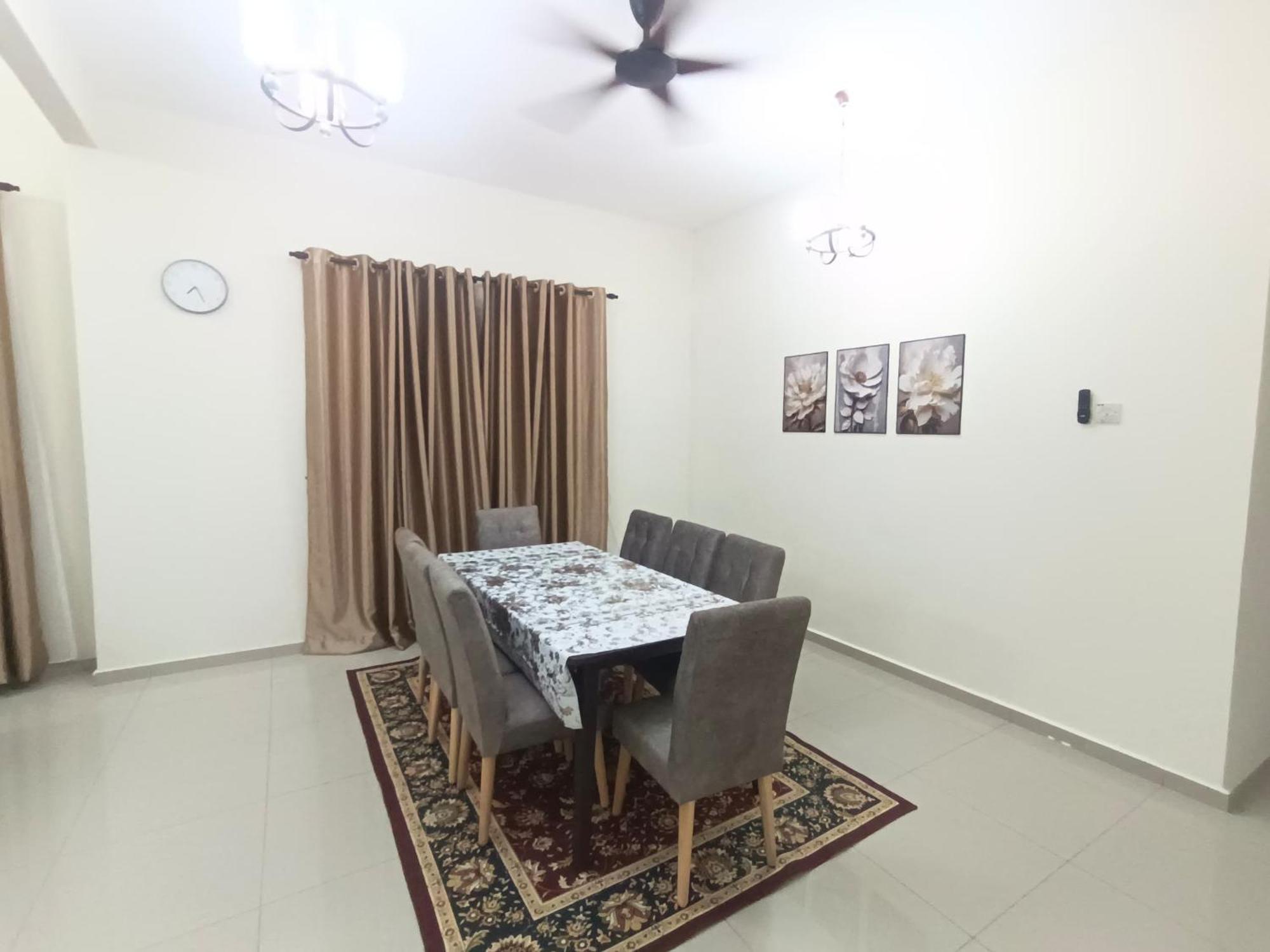 Nouri'S Homestay Melaka Ngoại thất bức ảnh